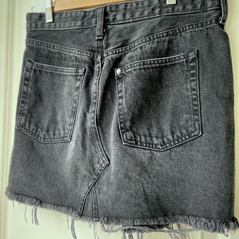 Beautiful black wash denim skirt.